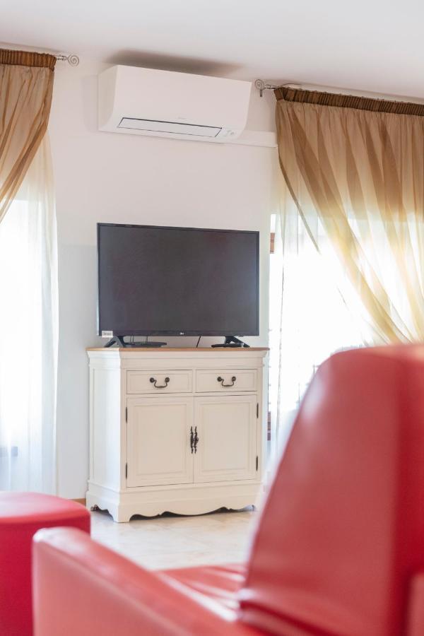 Rivapartmentsdowntown Love Bagian luar foto