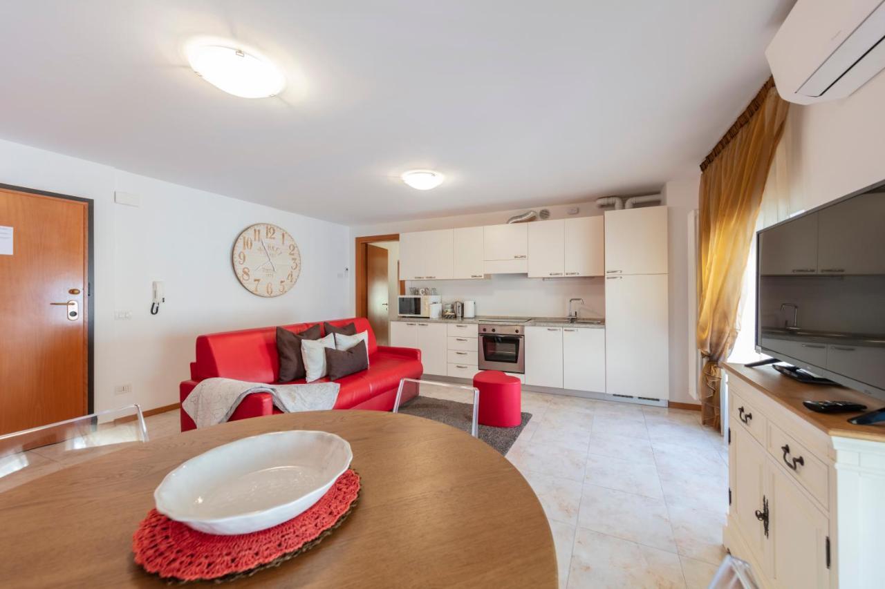 Rivapartmentsdowntown Love Bagian luar foto